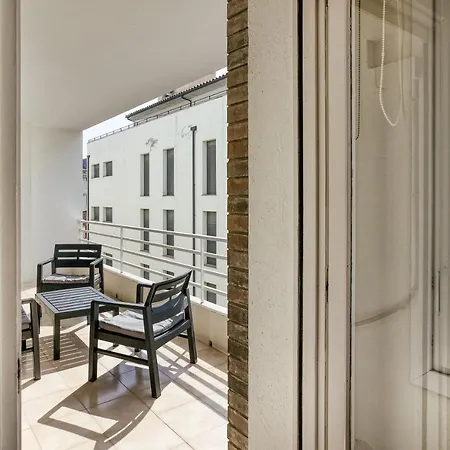 Apartment Sweet *